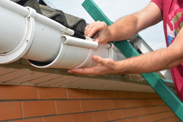 Cost of Large Gutter Repair in Los Gatos
